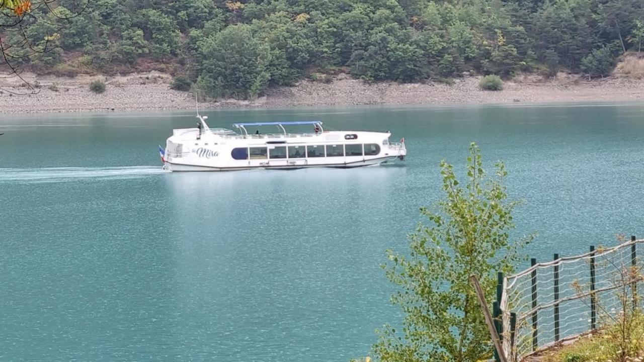 Saint-Martin-de-la-Cluze Gite Proche Des Passerelles Et Du Lac De Monteynard מראה חיצוני תמונה